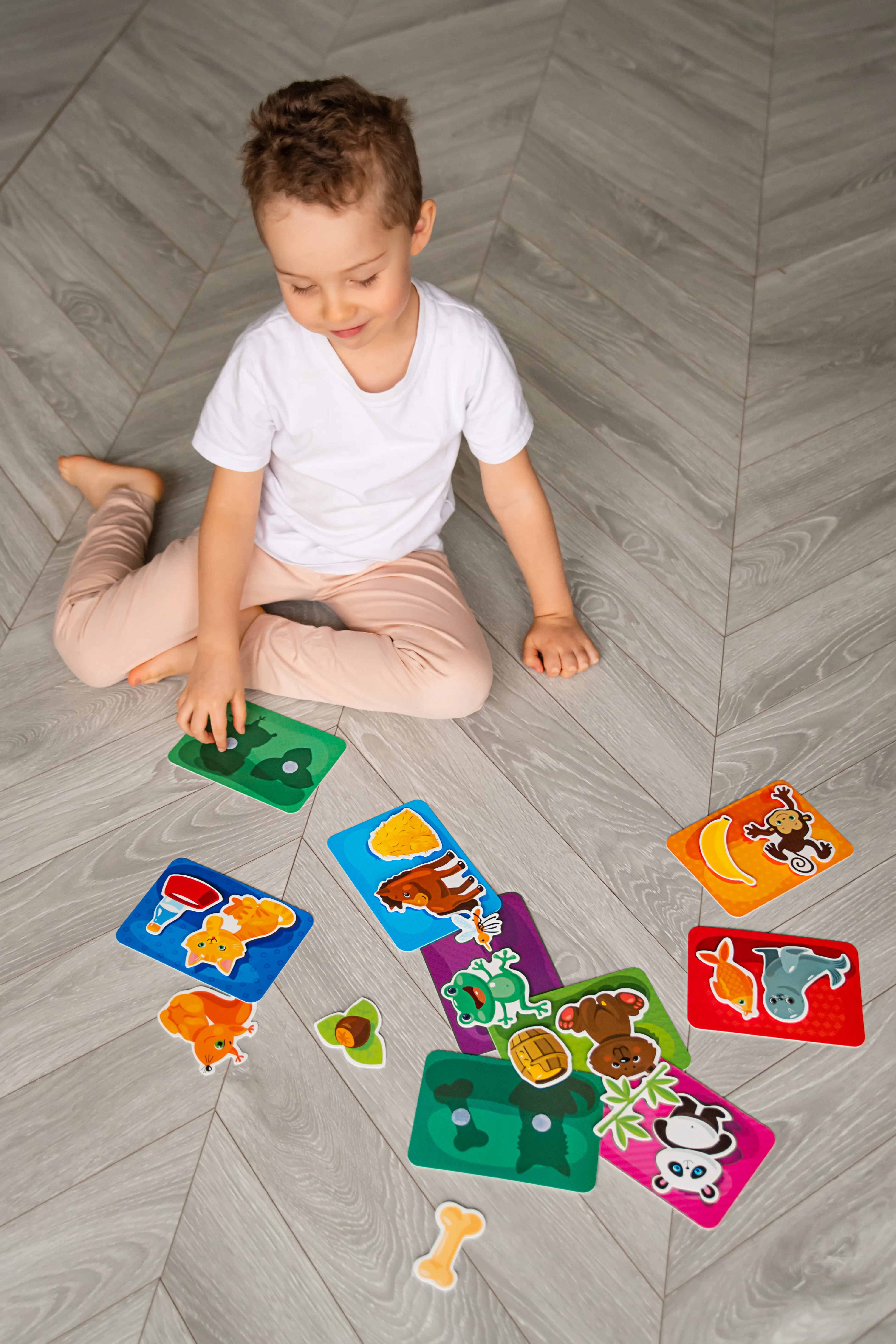 30pcs Zoo Animals & Food Match Game - Velcro 3D Board Game for Kids 2-5 Years