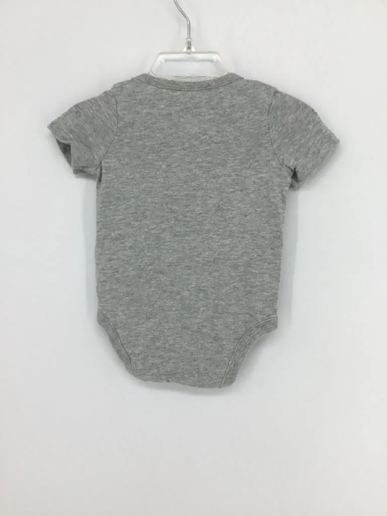 Baby Gap Child Size 3-6 Months Gray Onesie