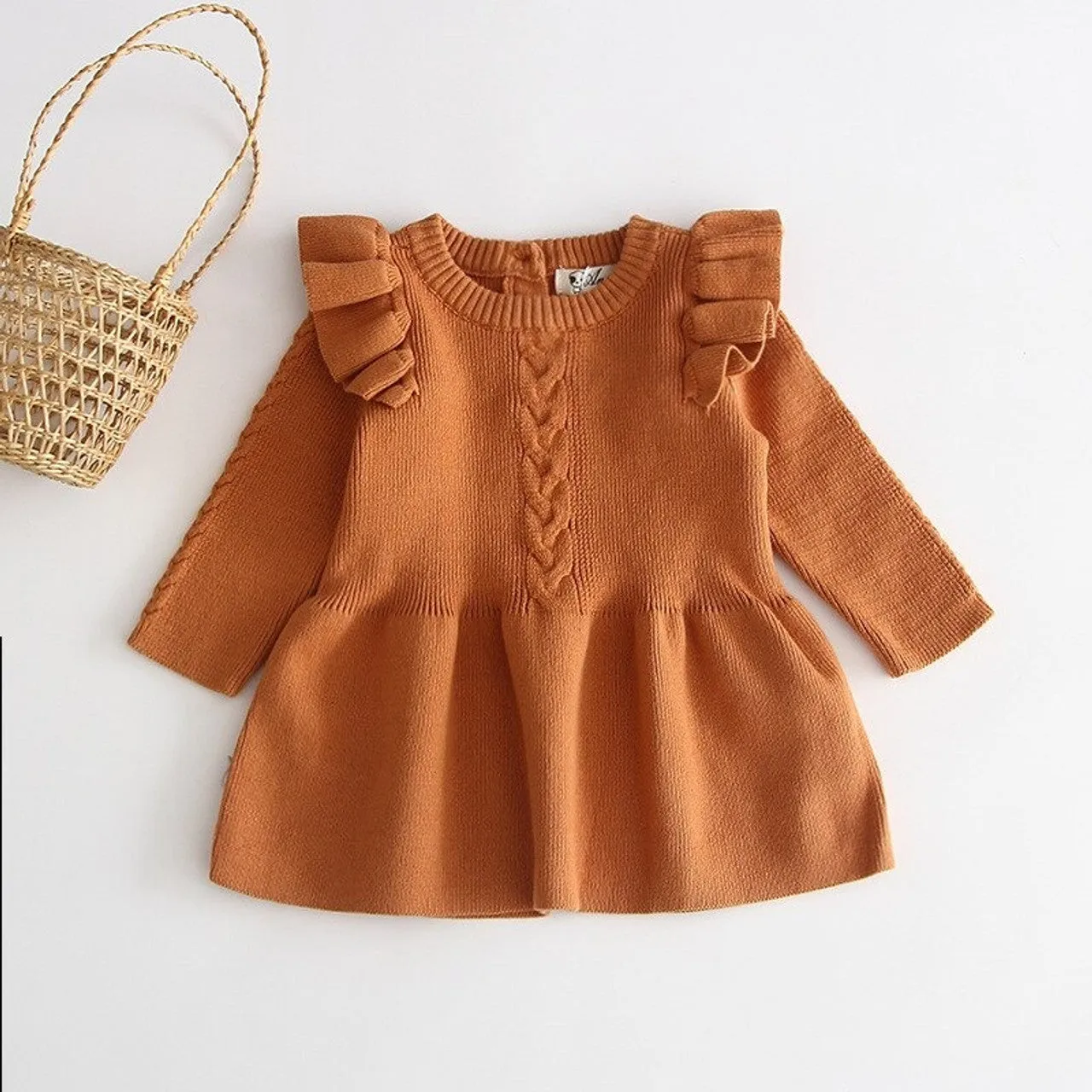 Knitted ruffles dress