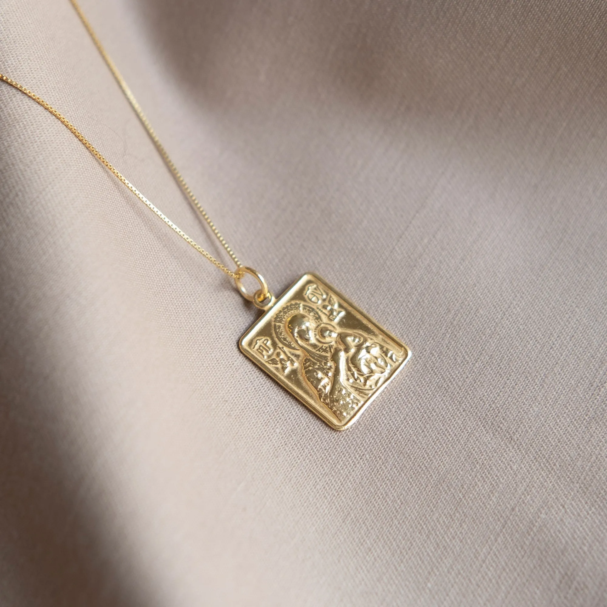 Madonna and Child Frame Gold Pendant