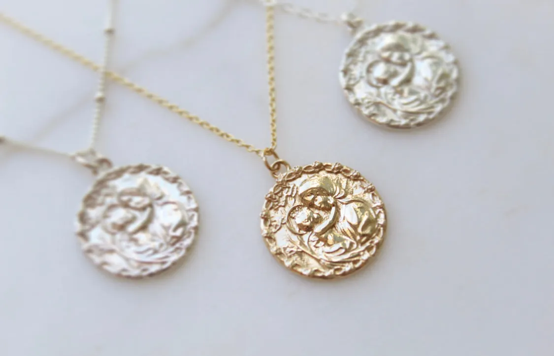 Mother and Child Necklace in 14K Yellow Gold