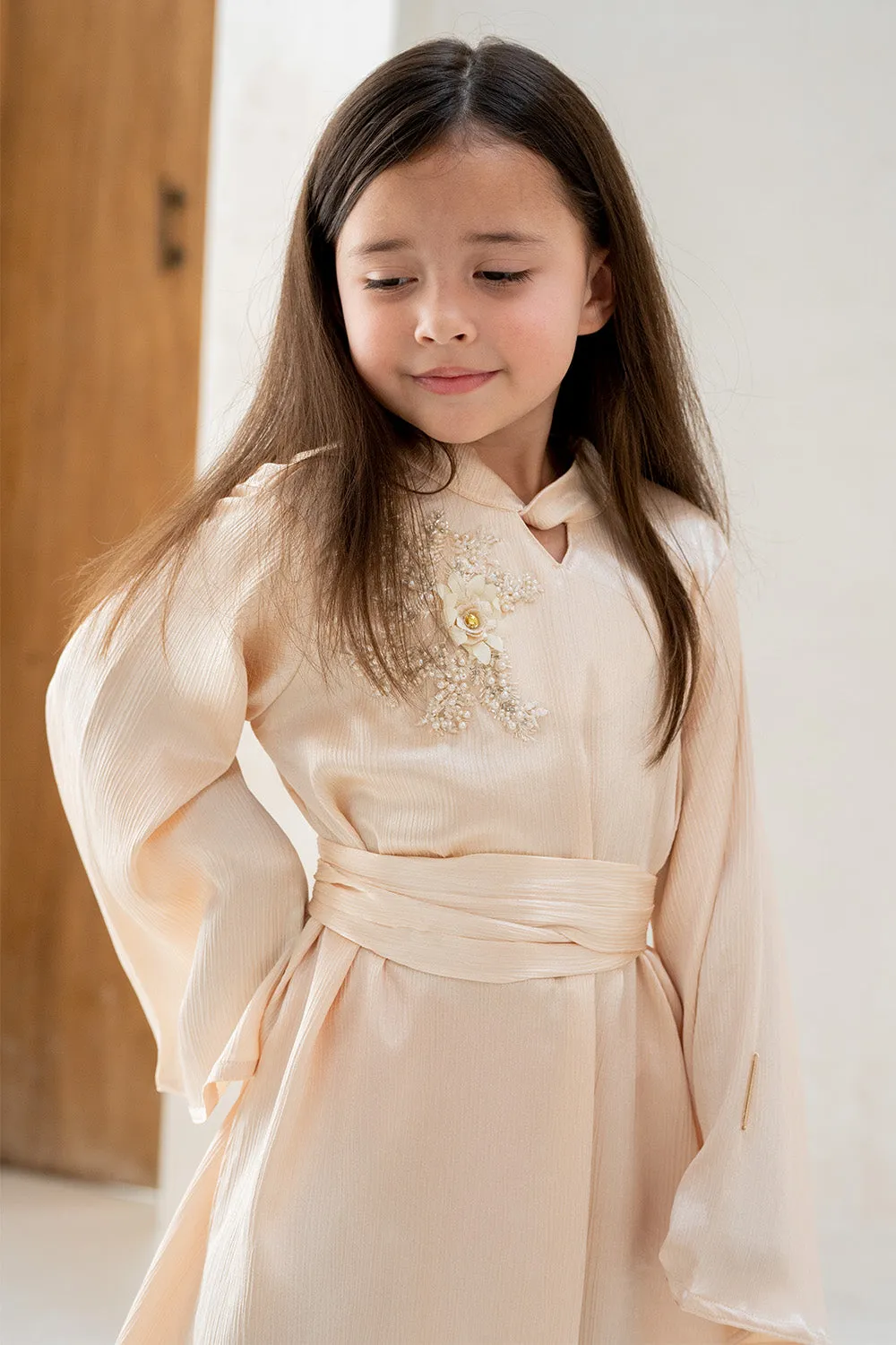 Pearl essence Kids Abaya