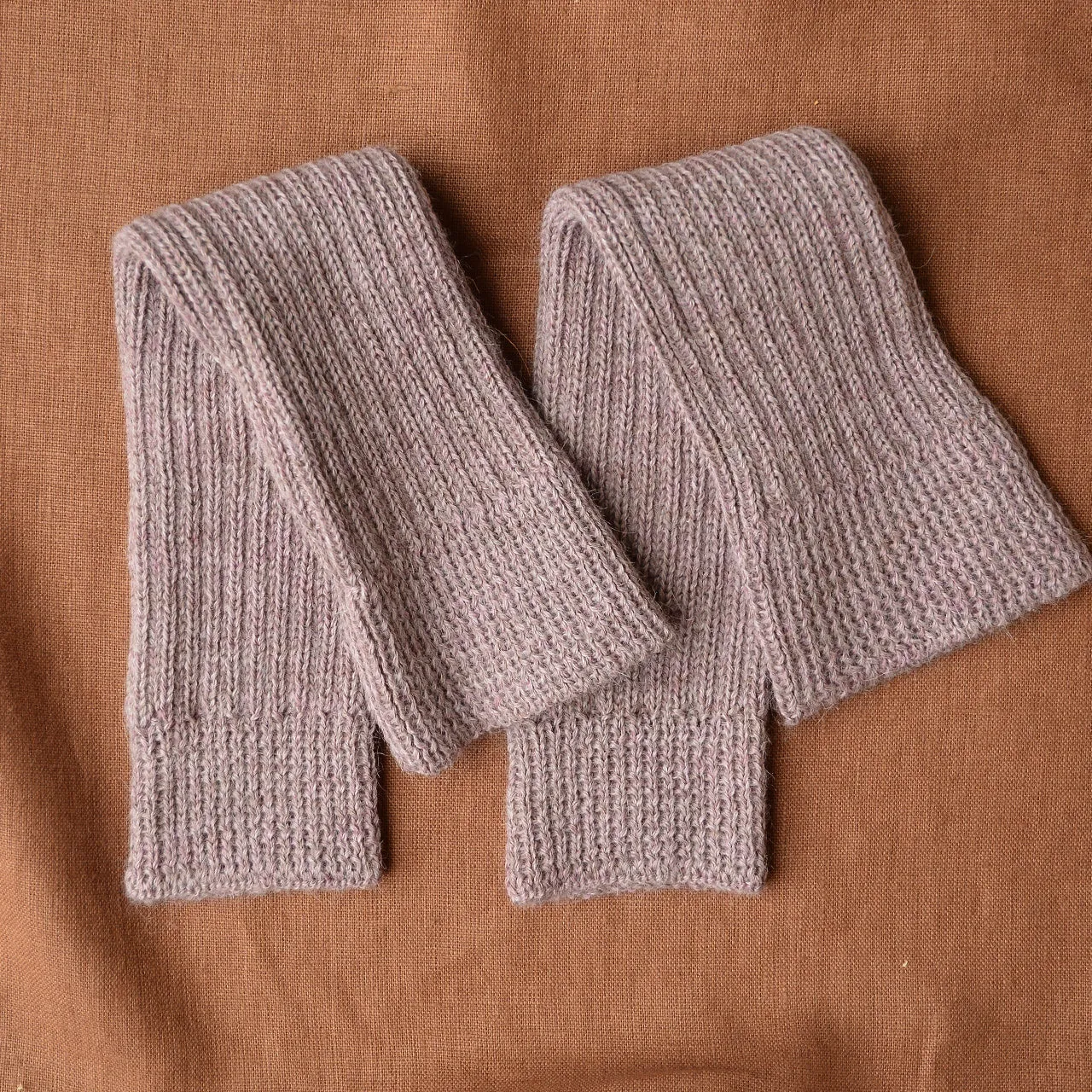 Ribbed Legwarmers in baby alpaca (Youth-Adult) *Last One!